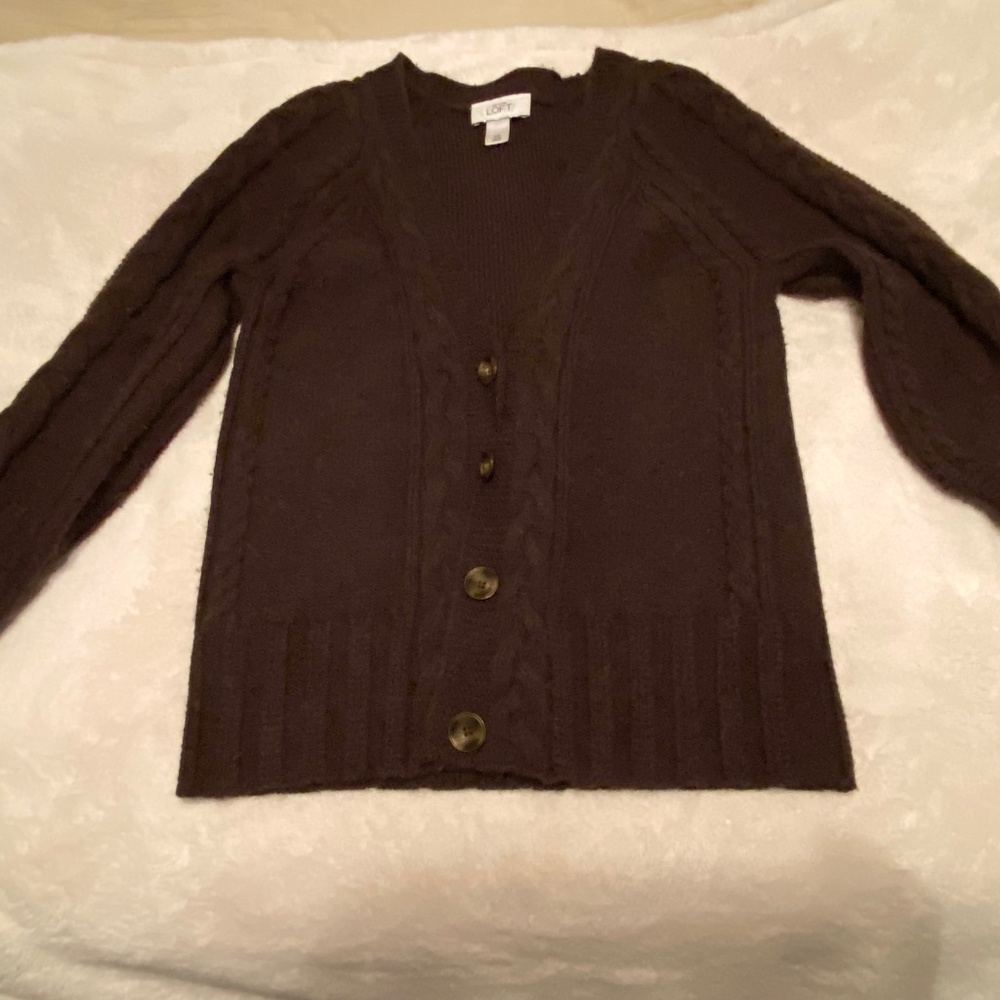 Brown sweater
